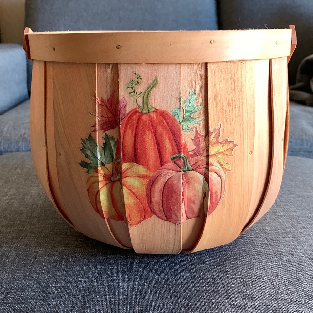 💛 3 for $15 Pumpkin basket